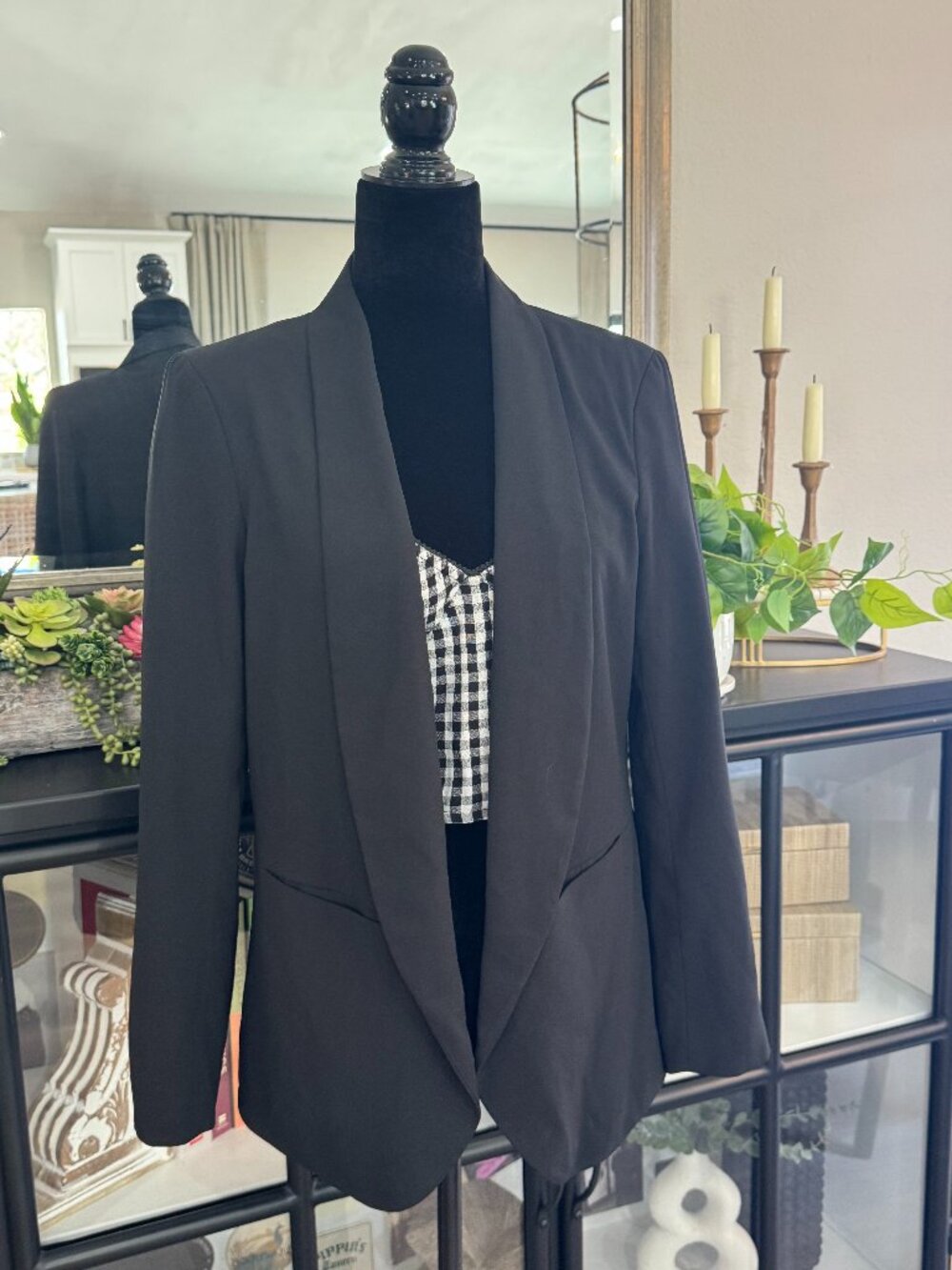 H&M Black Shawl Collared Blazer w/No Closure - Size M